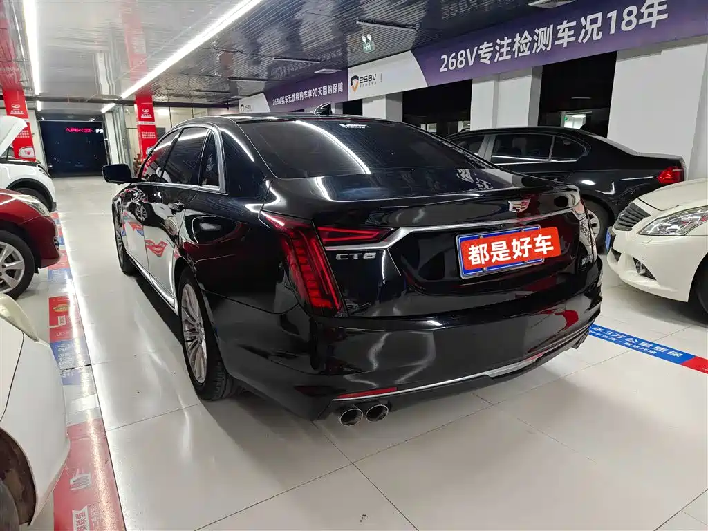 CADILLAC CT6