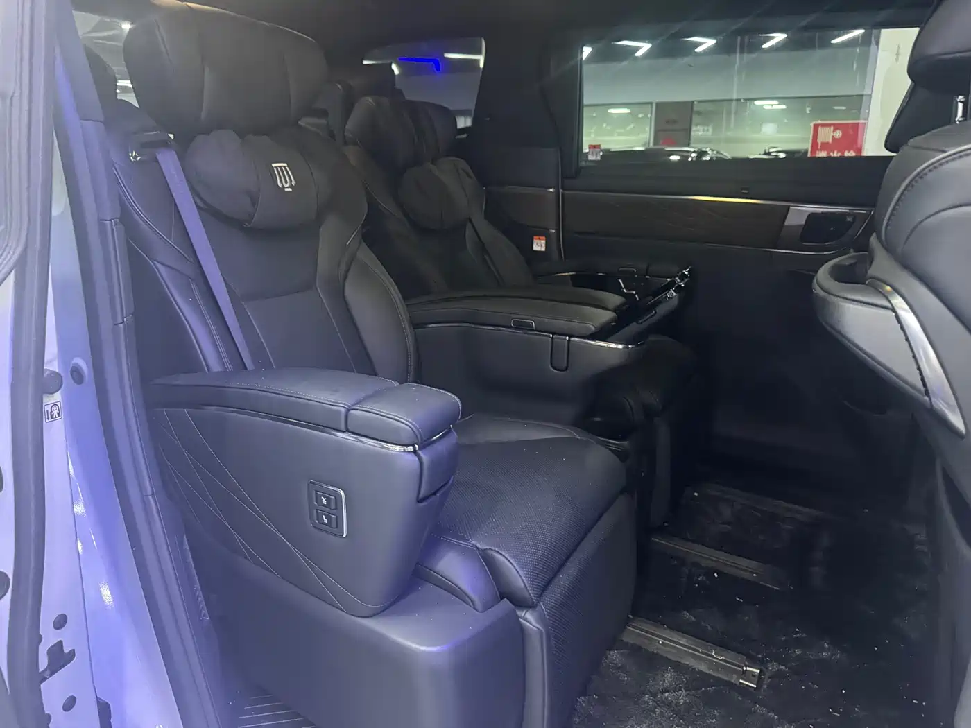 Toyota Alphard 2023 Dual Hybrid 2.5L Ultimate Gold Edition фото 9