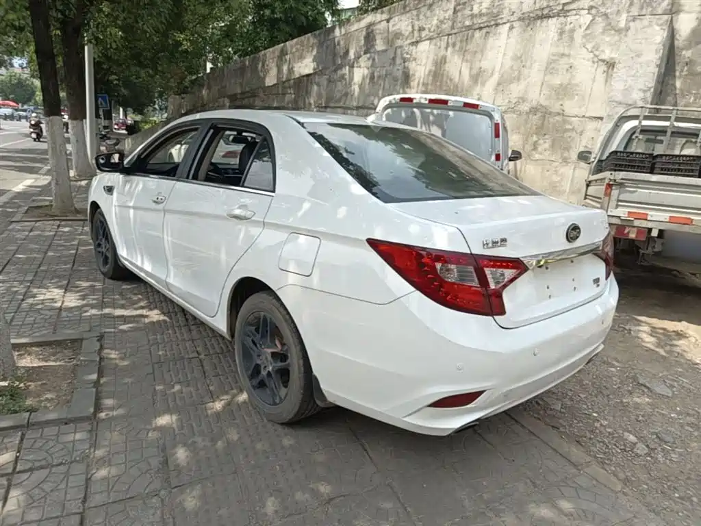 BYD G5 2014 1.5TID Automatic Premium фото 5
