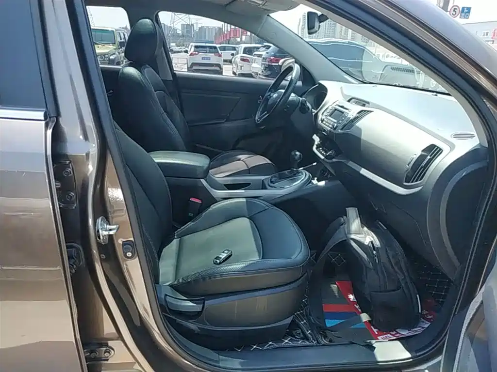 Kia Sportage 2016 2.0L Automatic 2WD DLX фото 25