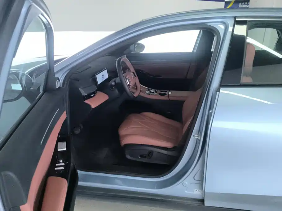 Geely Galaxy Galaxy L6 2025 2025 EM-i 140km Starship Edition