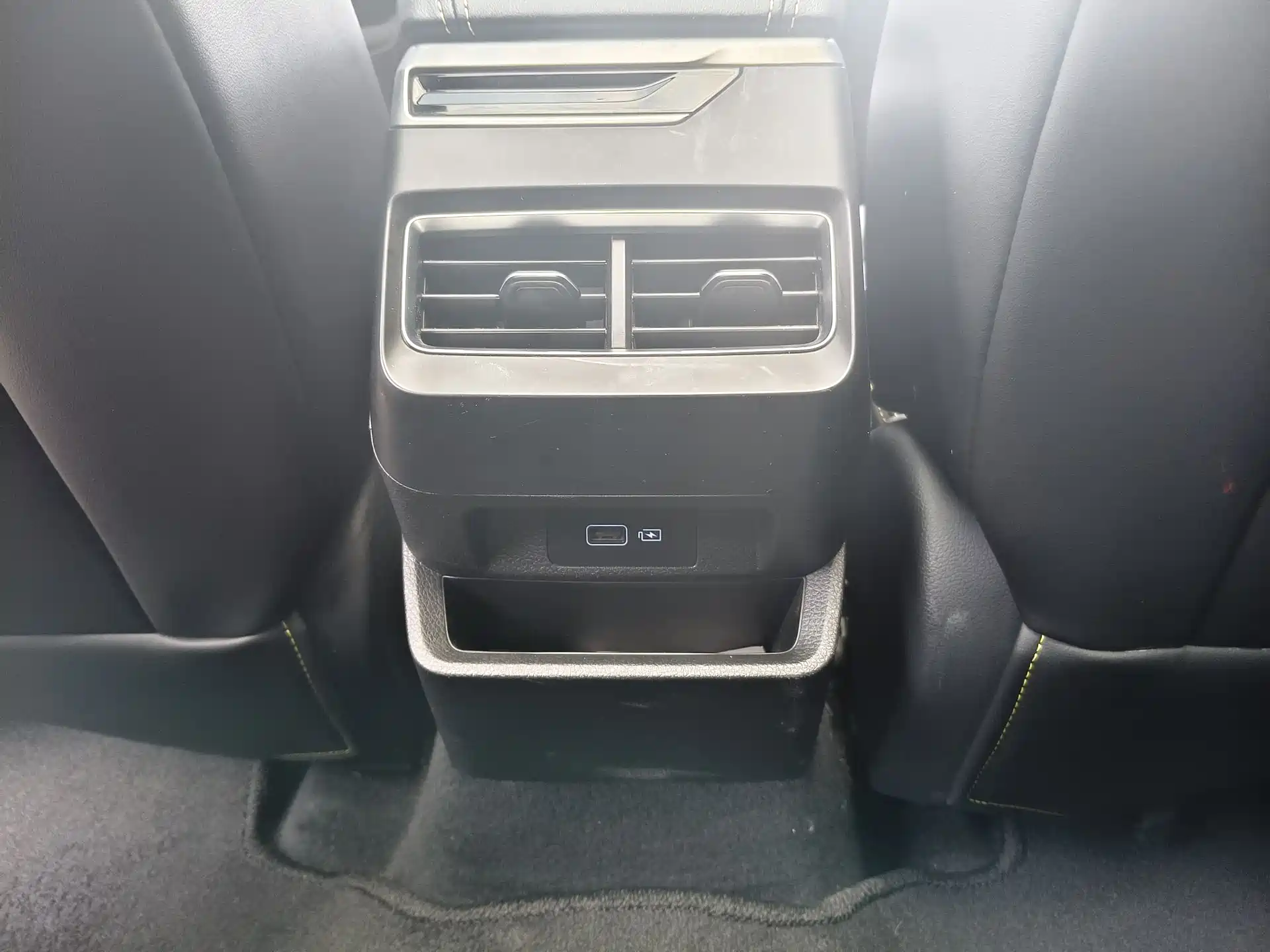 Фото 13 - Geely Preface