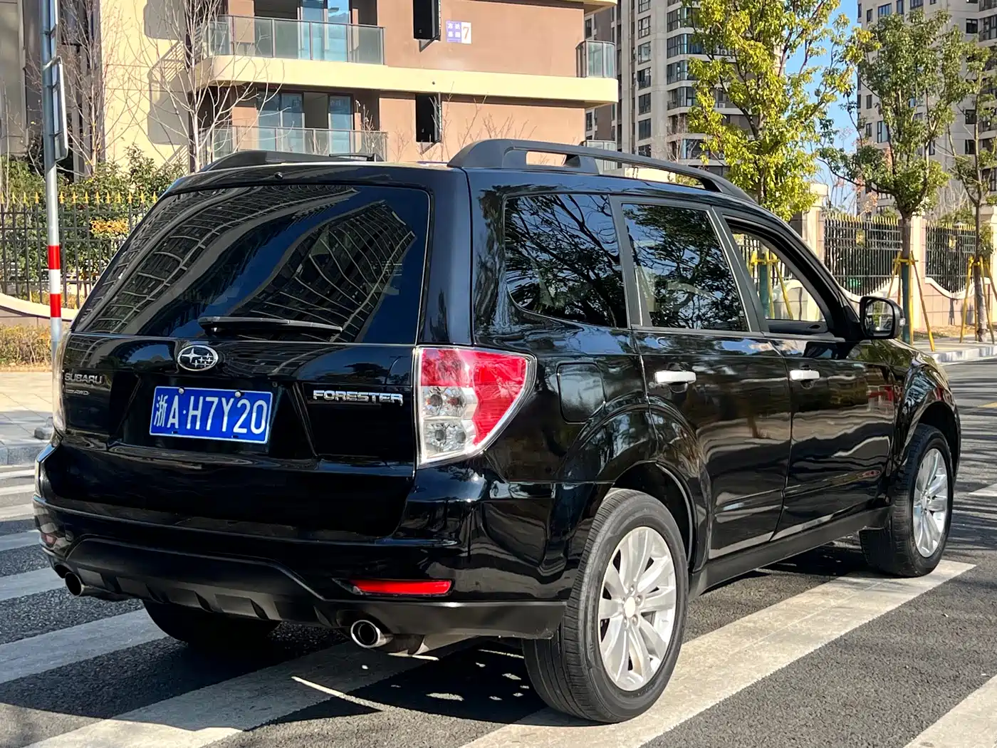 Subaru Forester 2011 2.5XS Automatic Luxury Navigation Edition фото 5