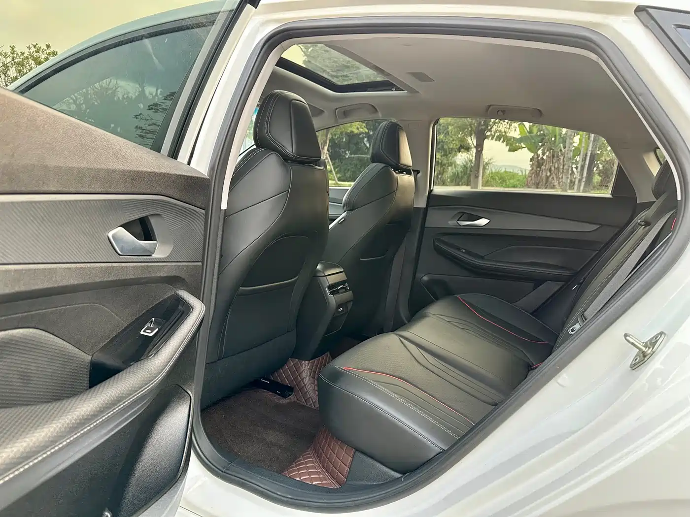 GEELY AUTOMOBILE BINRUI