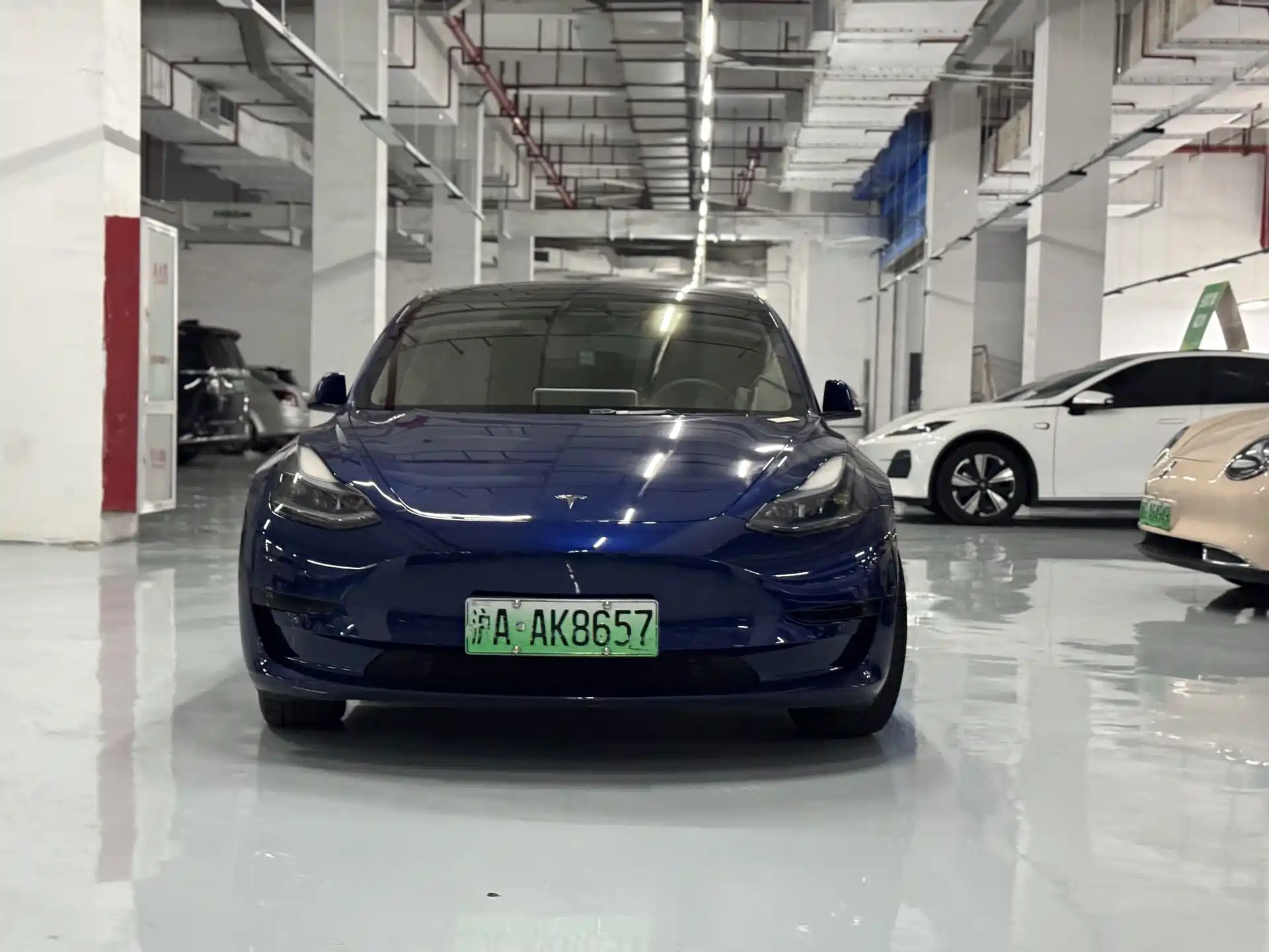 Фото 3 - Tesla Model 3
