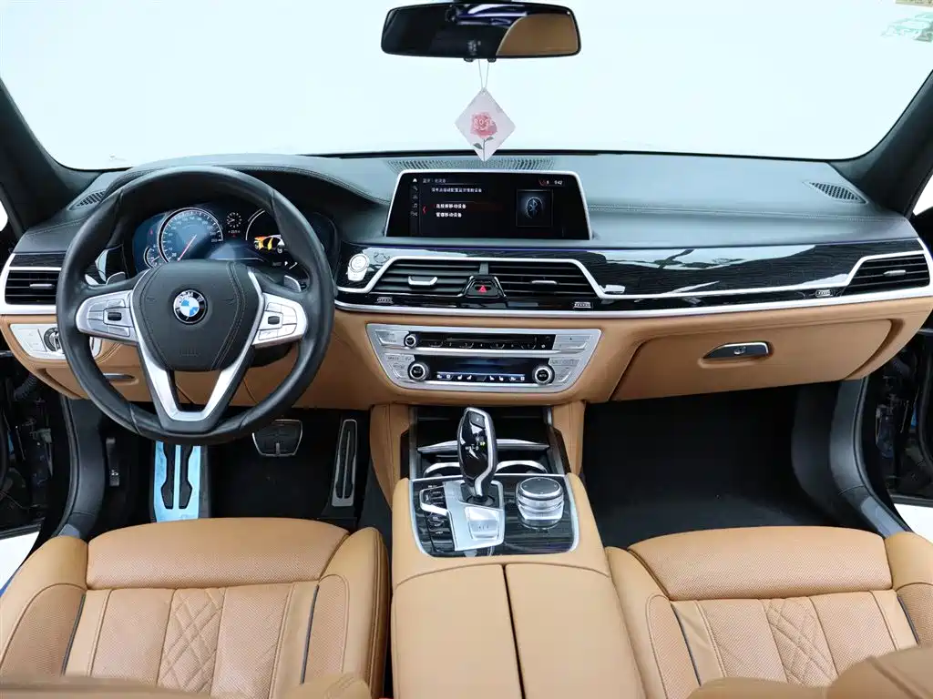BMW 7 Series 2018 730Li Premium Type M Sport Package фото 15