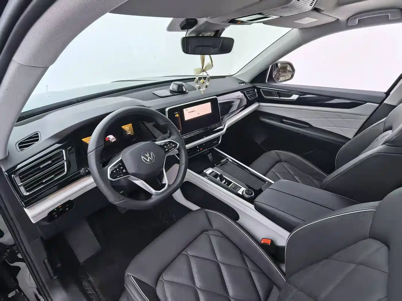 Volkswagen Teramont 2025 380TSI 4WD Outstanding Edition фото 7
