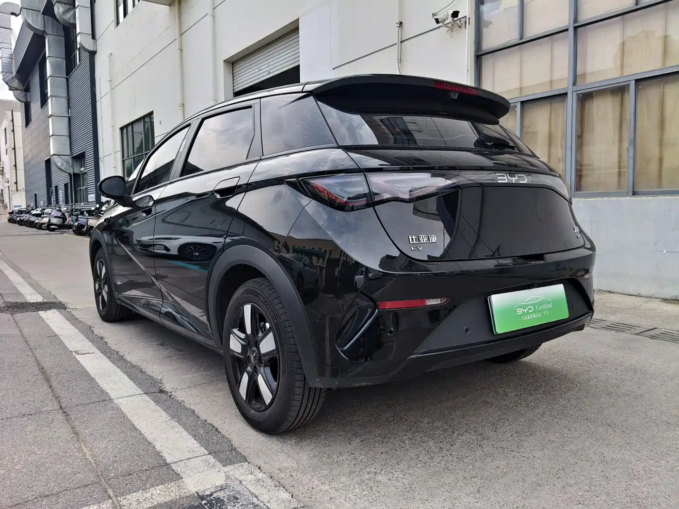 BYD Dolphin 2025 Smart Drive Edition 410km Fashion Version фото 4