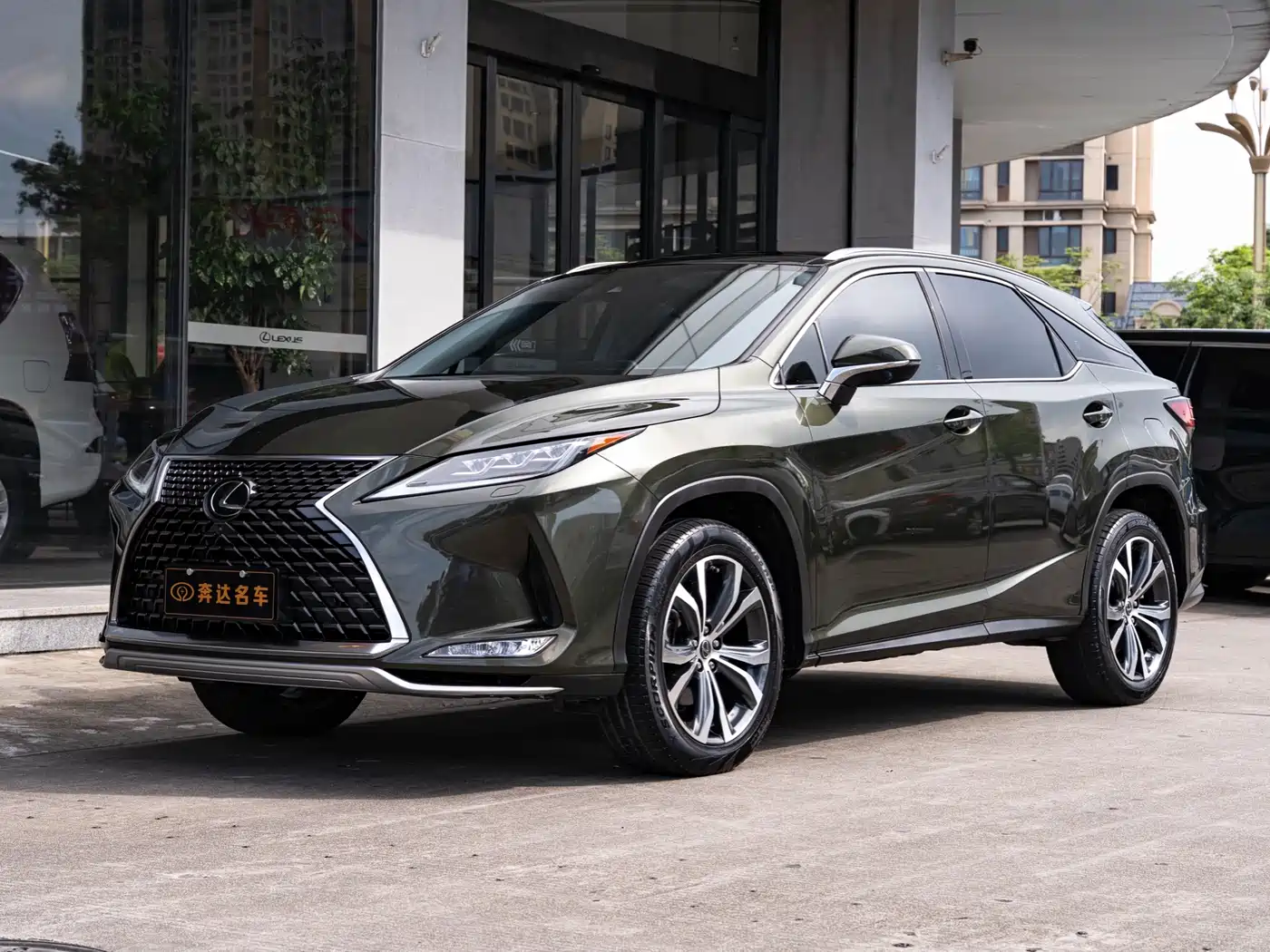 Lexus RX 2020 Facelift 300 AWD Elegance Edition