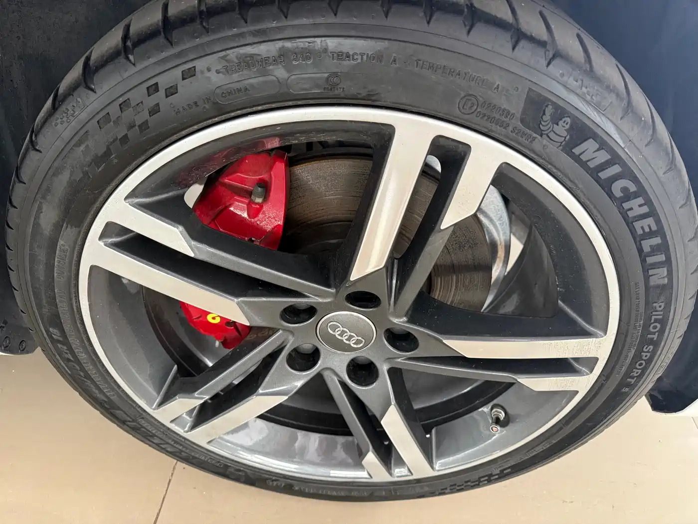 Audi A4L 2020 40 TFSI Luxury Dynamic фото 13