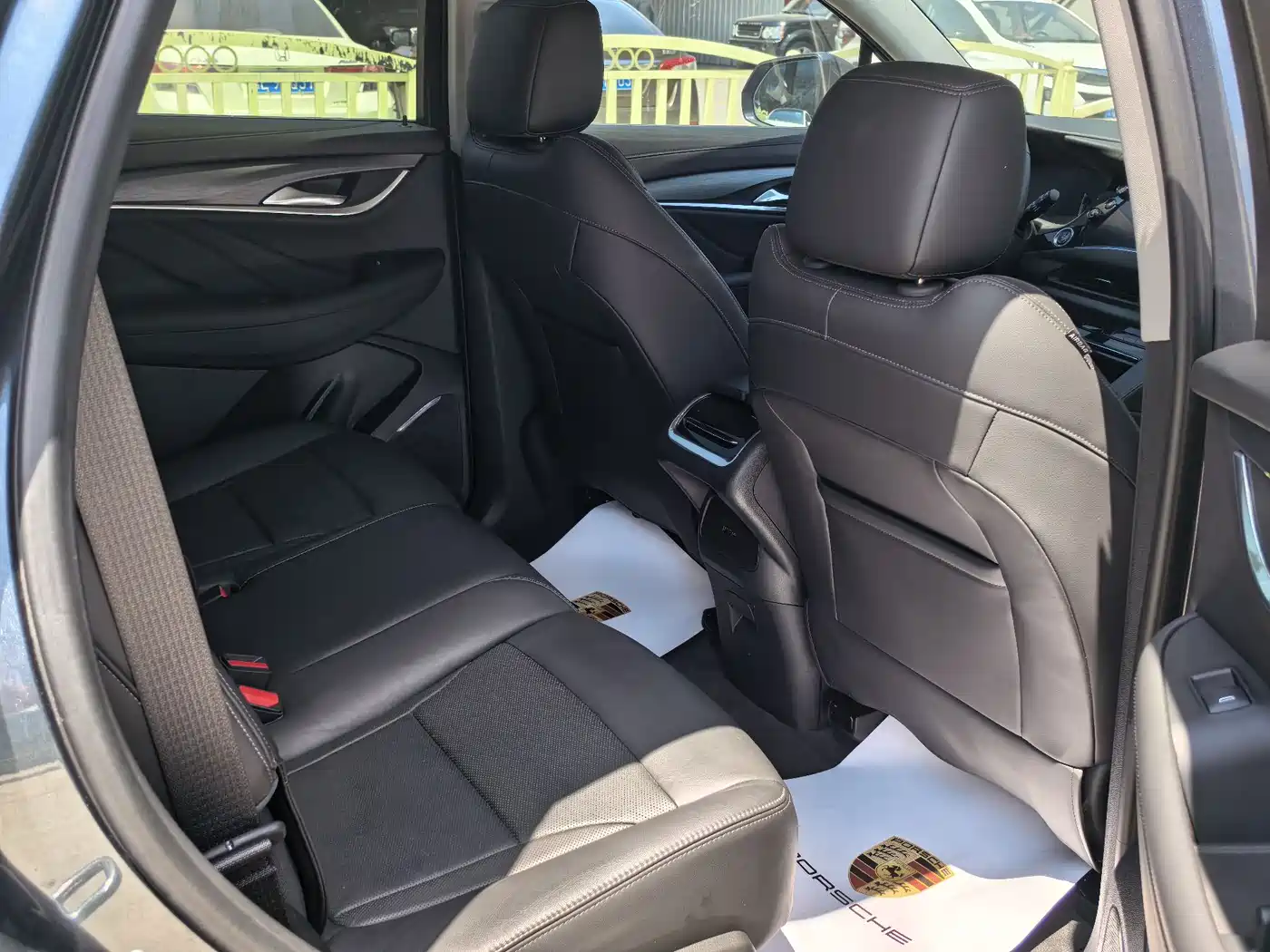 Buick Enclave 2020 28T 4WD Premium Model фото 10