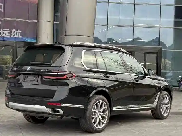BMW X7 2023 xDrive40i Exclusive Luxury Package фото 13