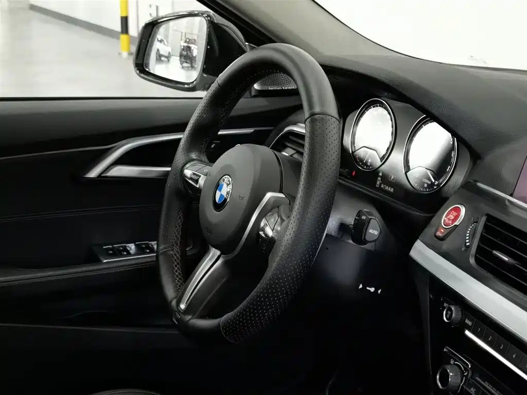 BMW 1 Series 2020 Model 120i M Sport Package фото 22