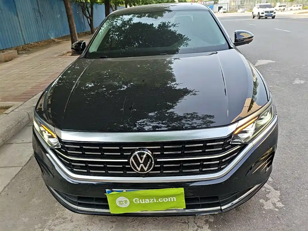 Volkswagen Passat 2023 330TSI Luxury Edition фото 3