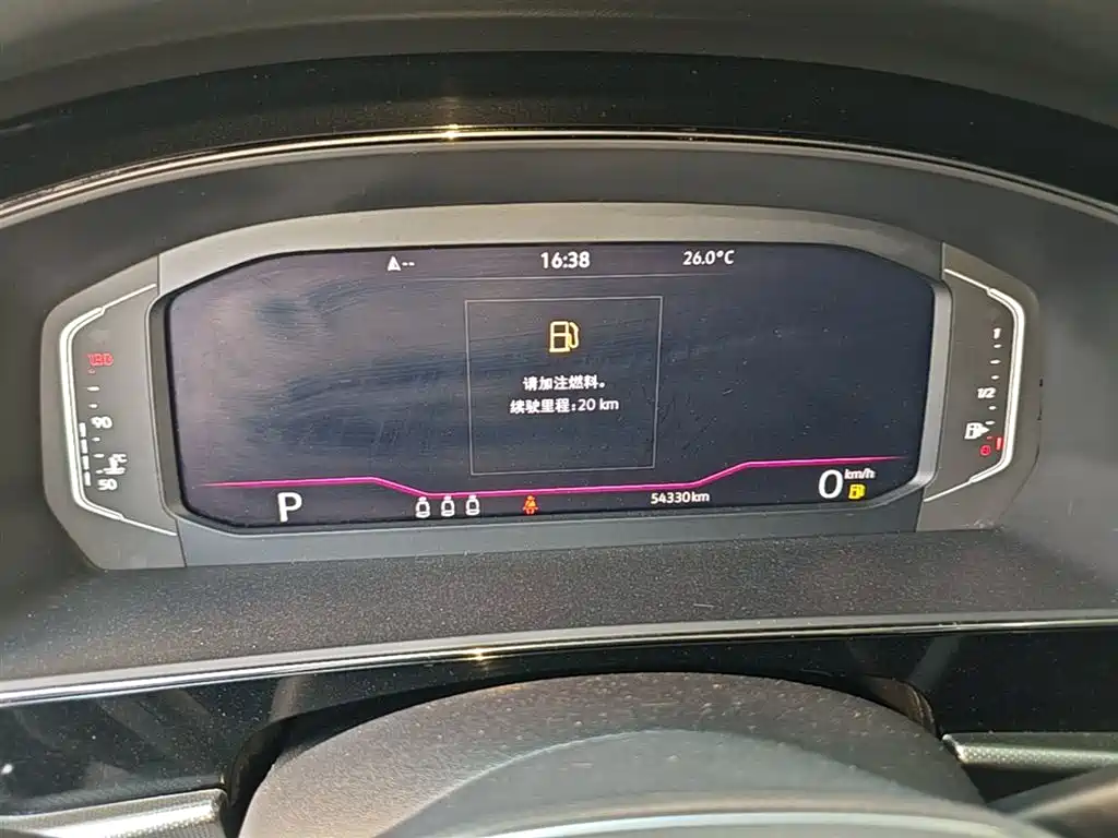 Volkswagen Passat 2023 330TSI Luxury Edition фото 12