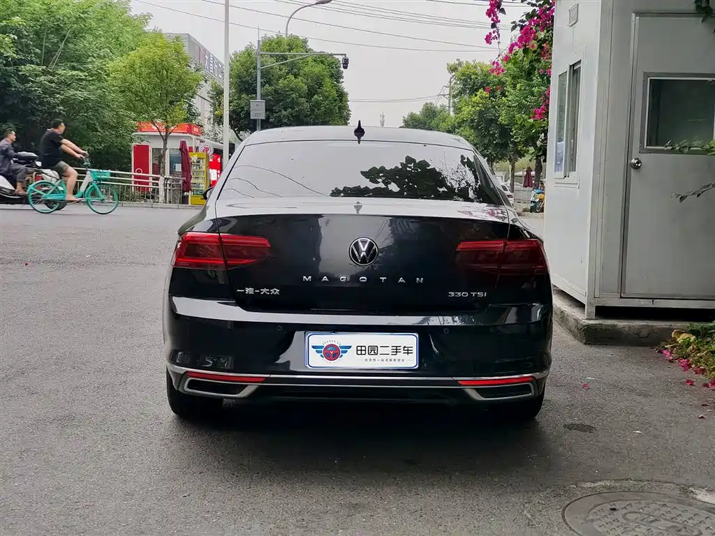 Volkswagen Magotan 2020 330TSI DSG Leading фото 5