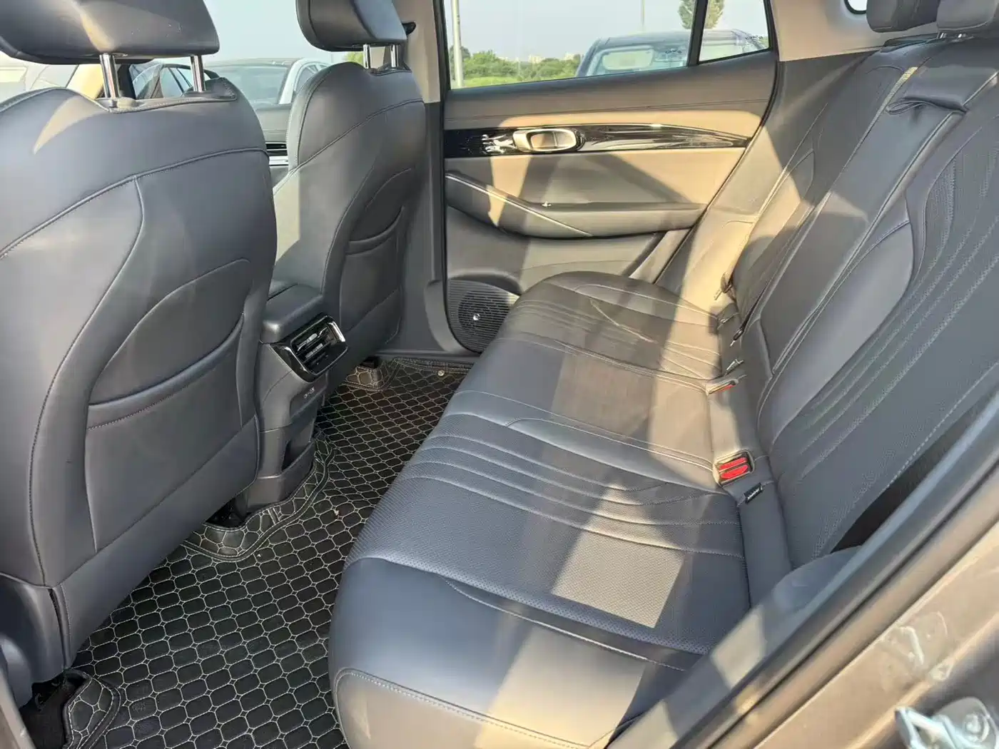 Geely Galaxy Galaxy E5 2024 530km Explore+ Edition фото 5