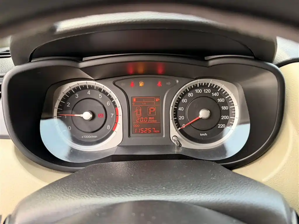 Venucia R50 2015 2014 1.6L Automatic Exciting Edition