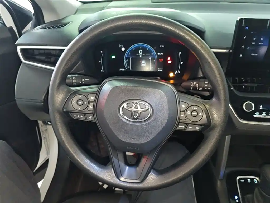 Toyota Corolla Cross 2023 2.0L Elite Edition фото 11