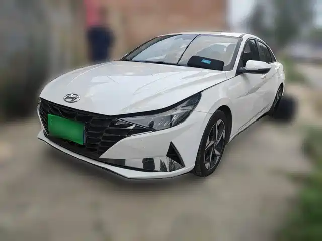 Hyundai Elantra 2023