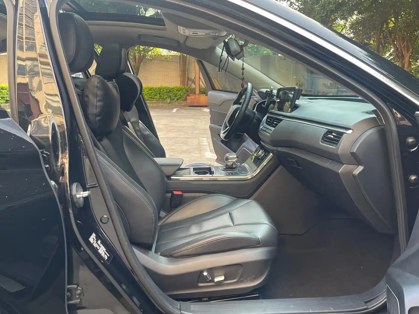 Hongqi H5 2020 1.8T Automatic Smart Connection Qi Enjoy Edition фото 12