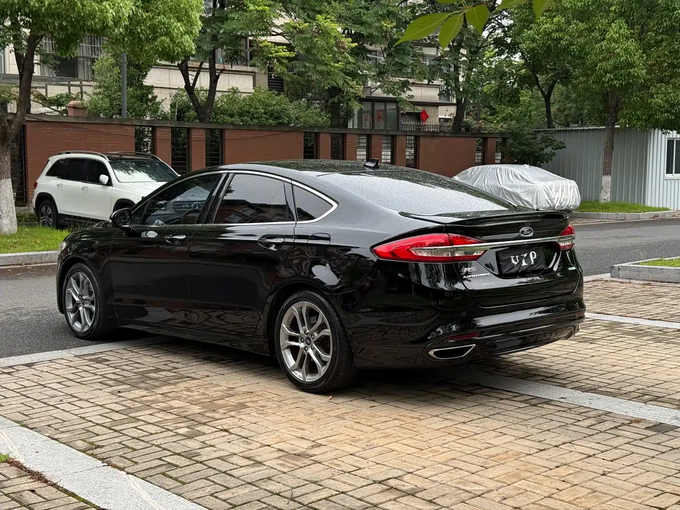 FORD MONDEO