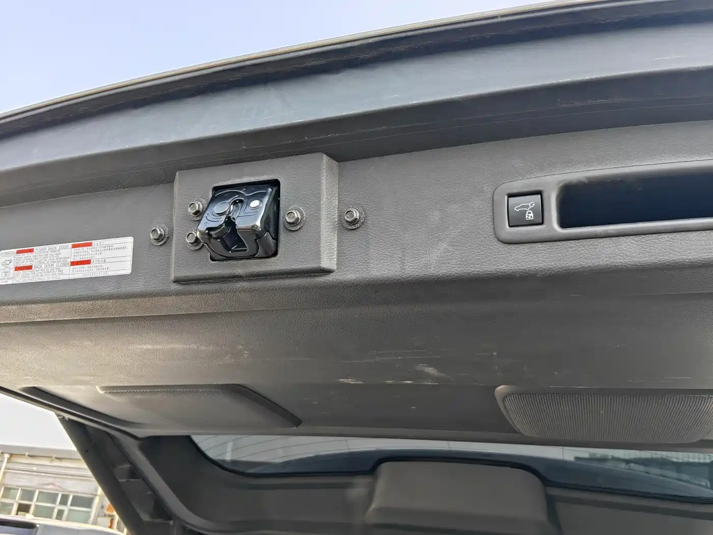 Toyota Sienna 2021 2.5L Hybrid Luxury Edition фото 11