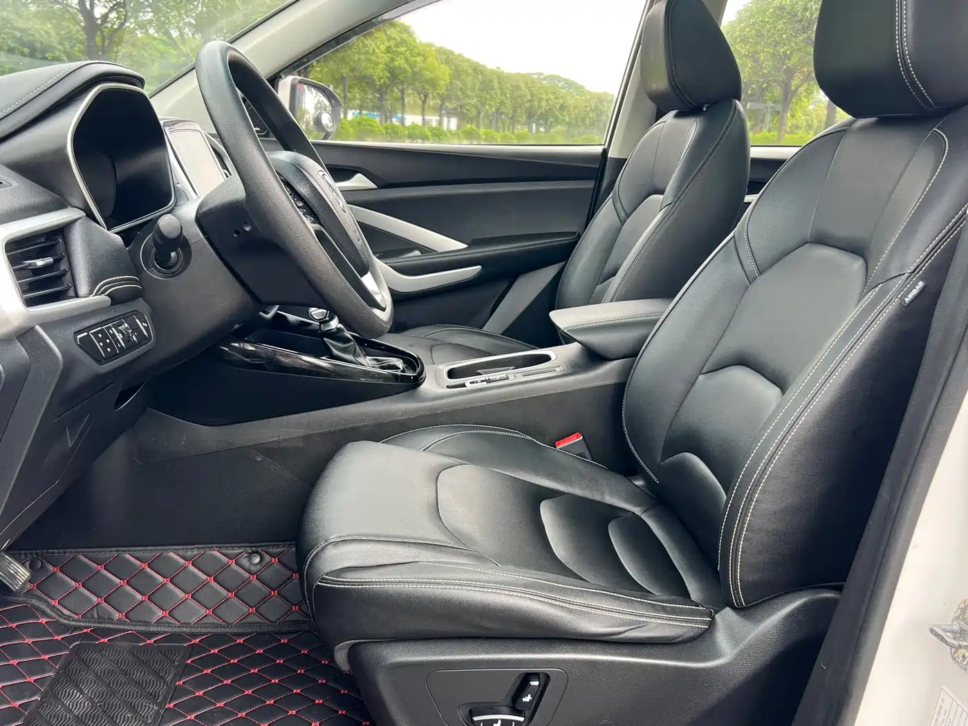 Baojun 530 2020 2020 1.5T CVT Premium Connect 5-seater