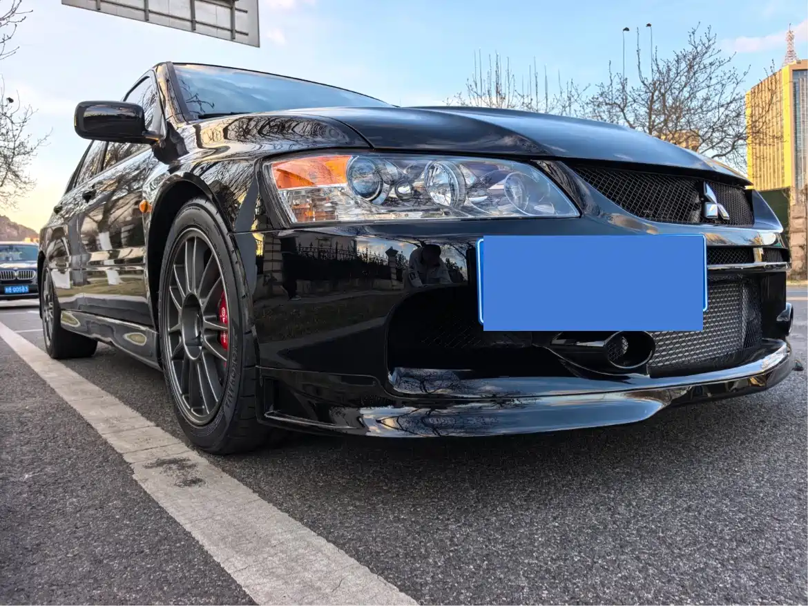 Mitsubishi Lancer 2006 2.0T EVO IX фото 3