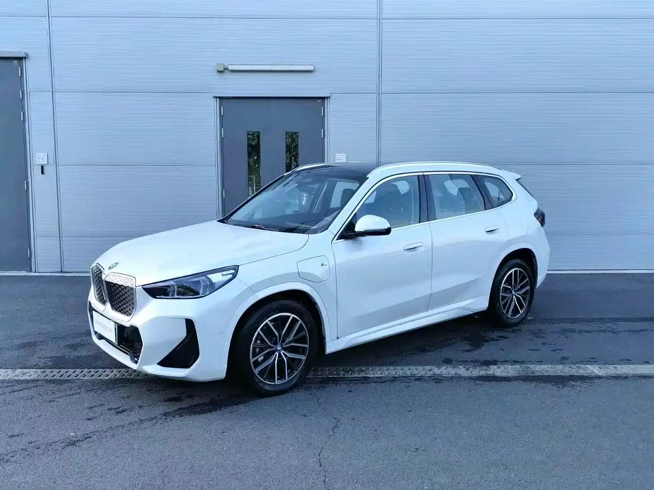 BMW iX1 2025 2025 eDrive25L M Sport Package