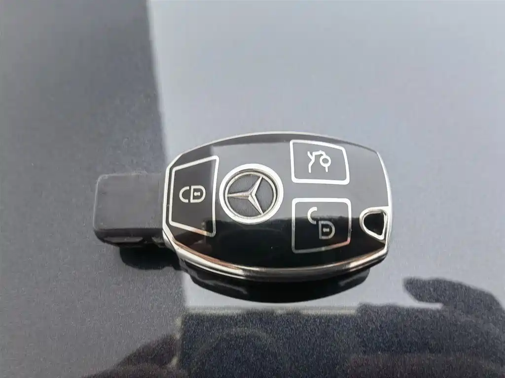 Mercedes-Benz C-Class 2013 C 260 Fashion Grand Edition фото 19