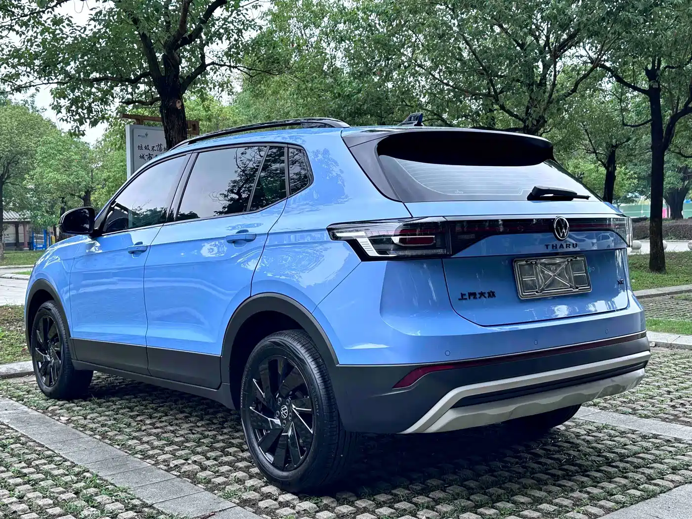 Volkswagen Tharu 2025 New Edge 300TSI Enjoyment Edition фото 12