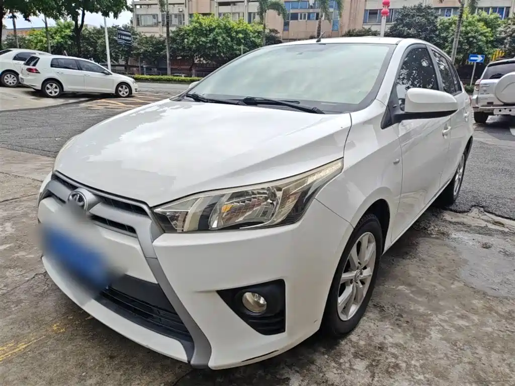 Toyota YARiS L Zhi Xuan 2014 1.5G Automatic Dynamic Edition