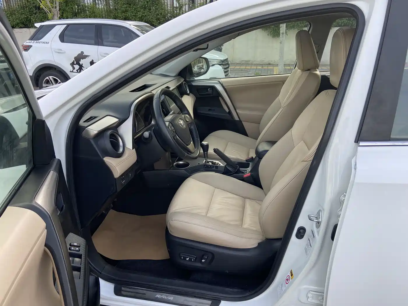 Toyota RAV4 Rongfang 2013 2.5L Auto 4WD Elite фото 7