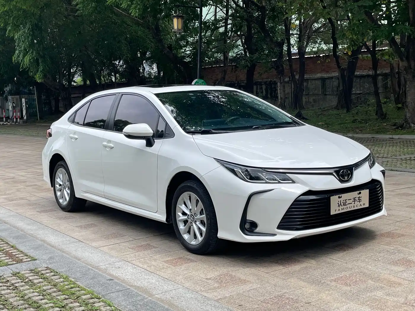 Toyota Corolla 2021 1.2T S-CVT Elite PLUS Edition фото 3