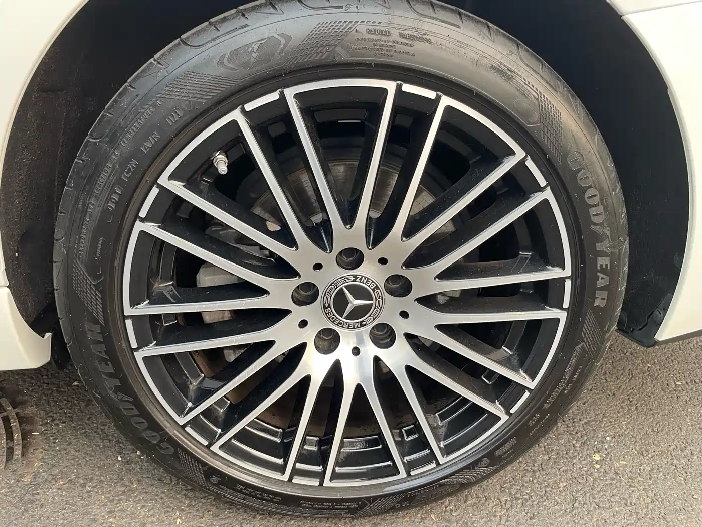 Mercedes-Benz C-Class 2023 Facelift C 260 L Sport Edition фото 15