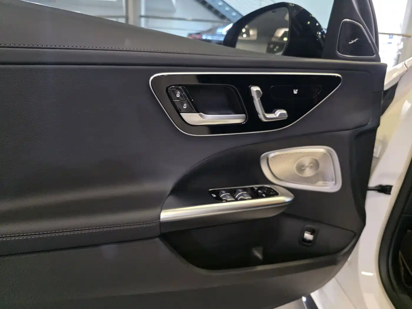 Mercedes-Benz C-Class 2025 C 260 L Night Sport Edition фото 4