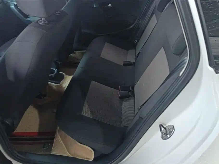 Volkswagen Polo 2018 1.5L Auto Safe Drive фото 11