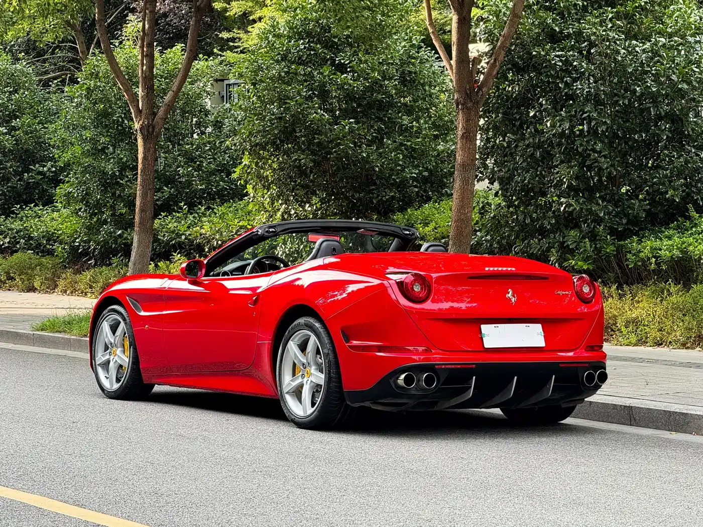 Ferrari California T 2015 2015 3.9T Standard