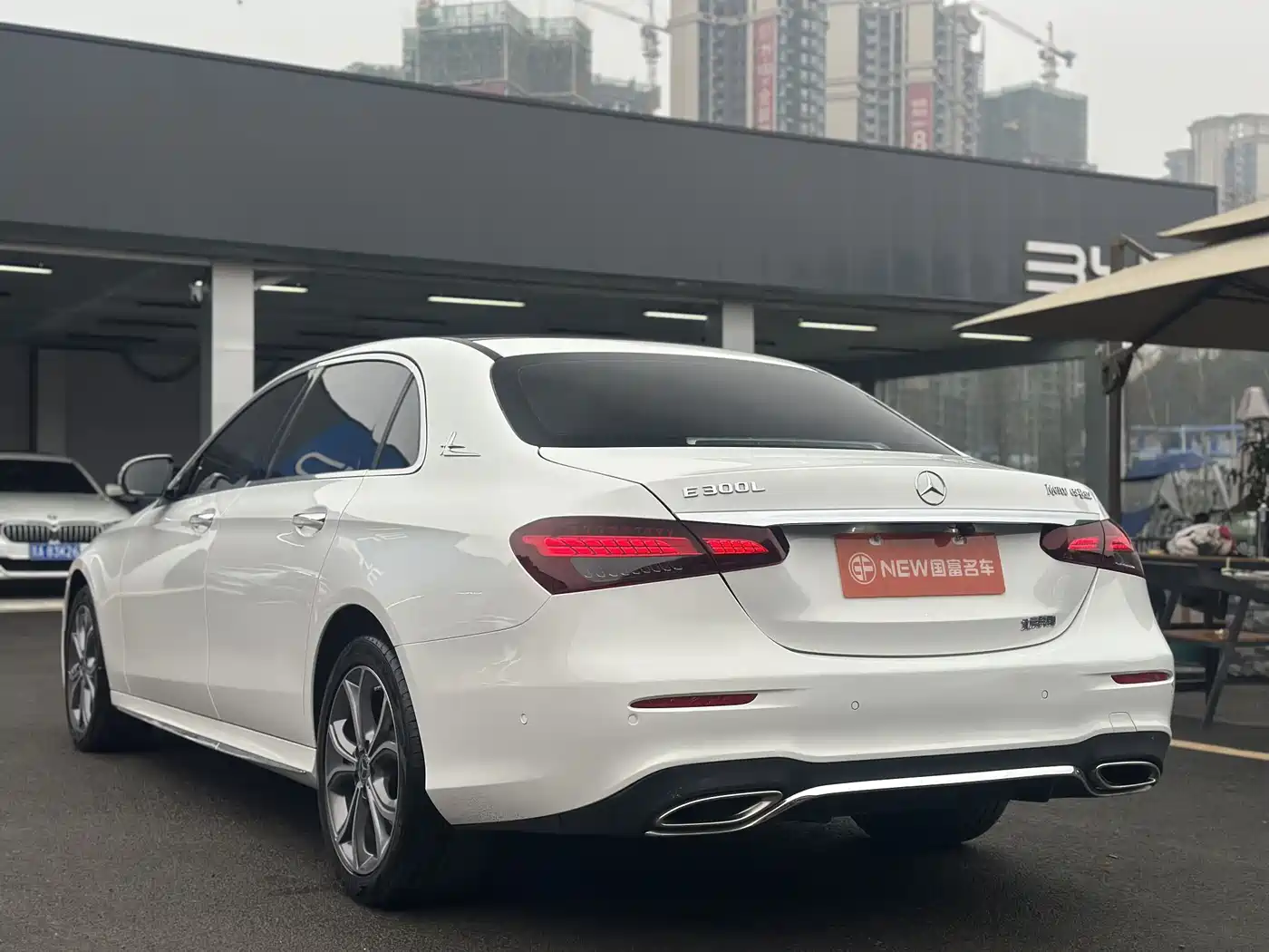 MERCEDES-BENZ E CLASS