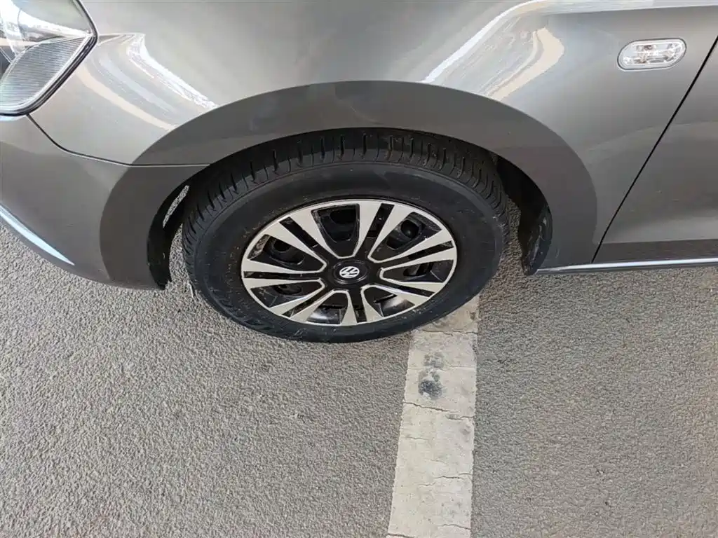 Volkswagen Jetta 2015 Quality Edition 1.4L Manual Fashion фото 23