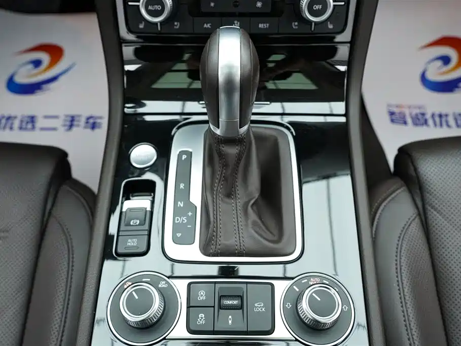 Volkswagen Touareg 2017 3.0TSI Explorer Edition фото 26