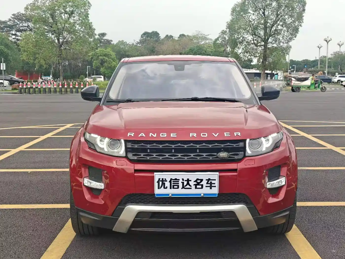 Land Rover Range Rover Evoque 2015 2.0T 5-Door Dynamic Edition фото 2