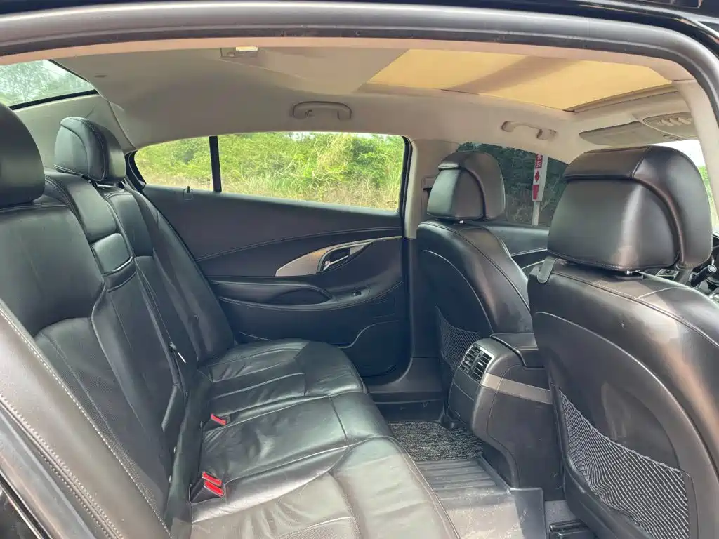 Фото 7 - Buick LaCrosse