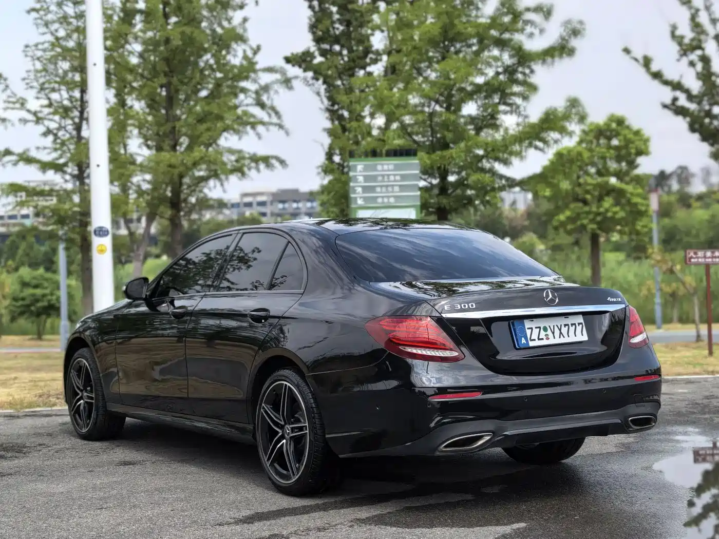 Mercedes-Benz E-Class 2017 E 200 Sport 4MATIC фото 23