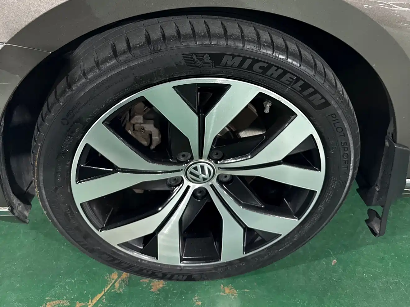 Volkswagen Magotan 2017 380TSI DSG Luxury фото 12