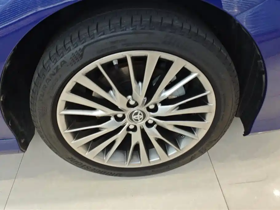 Toyota Camry 2019 Hybrid 2.5HG Luxury Edition China V фото 6