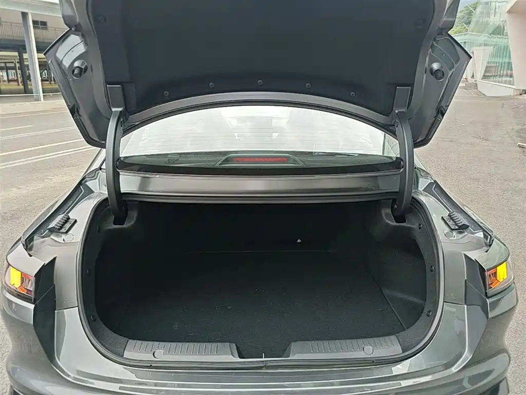 Changan Eado 2026 2025 Model Year Facelift 1.5T 500Bar Premium Edition