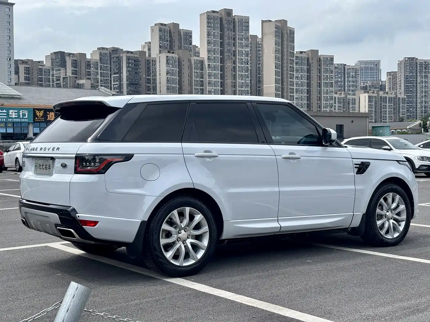 Land Rover Range Rover Sport 2015 3.0 SDV6 HSE фото 7