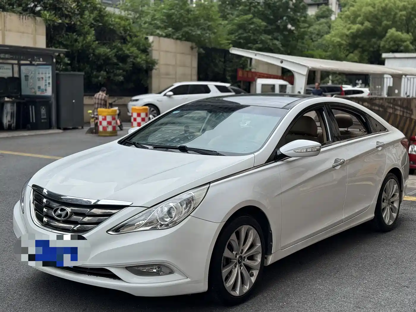 Hyundai Sonata 2011 2.0L Auto Supreme Edition